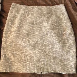 Banana Republic skirt - grey and white